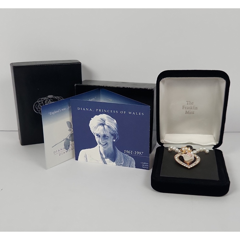 Franklin Mint Princess Diana England Rose Pearl Diamond Pendant Necklace Box Vtg